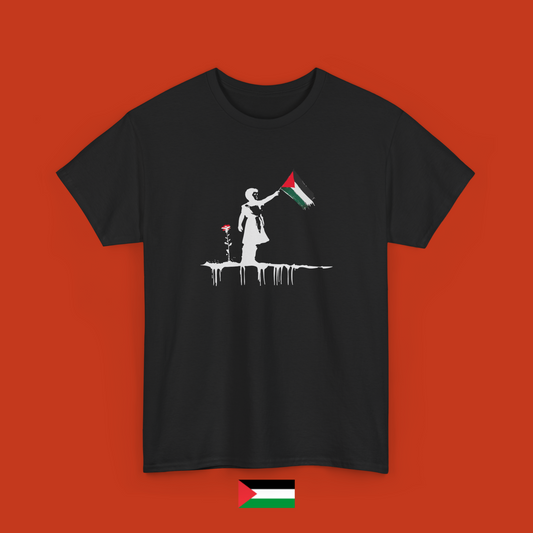 Child with flag and red rose - T-shirt
