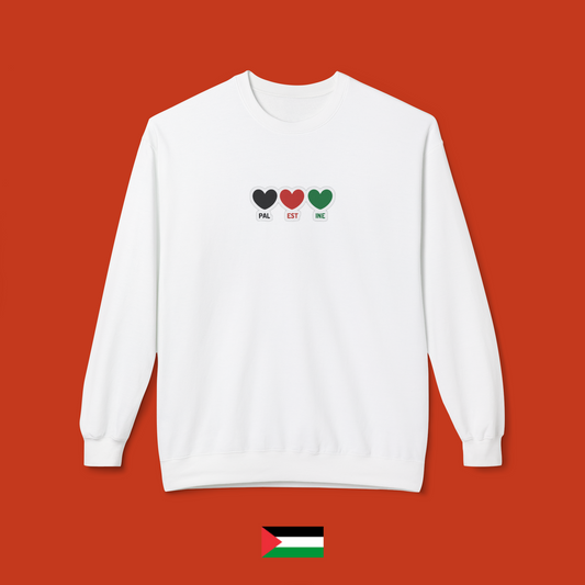 Palestine with three little hearts - crewneck sweatshirt