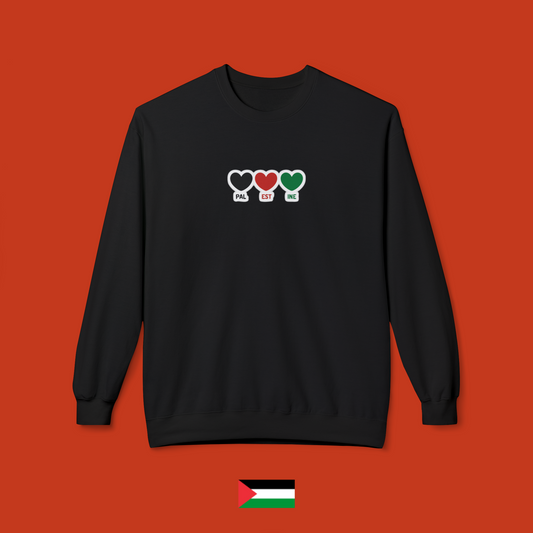 Palestine with three little hearts - crewneck sweatshirt