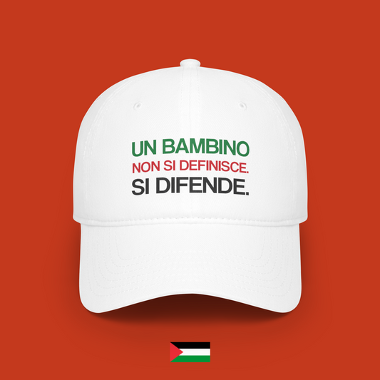 Un bambino non si definisce. Si difende. - cappellino