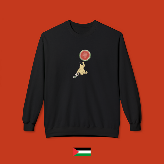Winnie the Pooh with balloon - crewneck sweatshirt